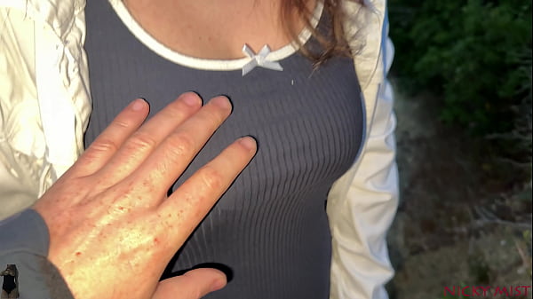 Nicky Mist play in a public place with a fan boy 4K