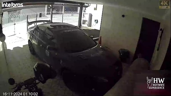 O sonho de todo entregador, levar a mercadoria e ganhar buceta de gorjeta