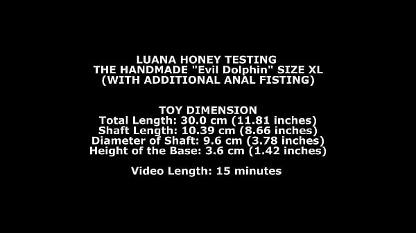 Luana Honey Testing The Handmade Dolphin Size XL (With Additional Anal Fisting) TWT254