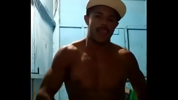 Download Video - Vinicius Gomes 23 anos Brasileiro&sol;SP - Praia Grande Moreno Pauzudo