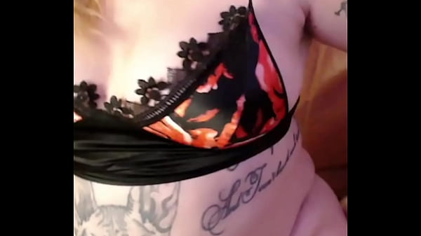 4 fingers in hairy pussy