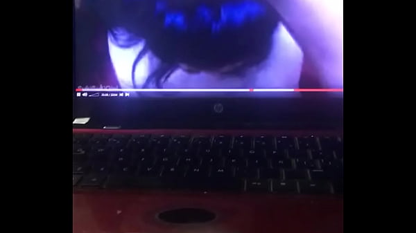 Pourquoi Est-Ce Qu'ils Ne Me Sucent Pas La Bite Comme Ça?