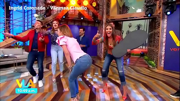 Download Video - Ingrid Coronado Empinada Nalgotas Paradas En Jeans   Vanessa 03ago18