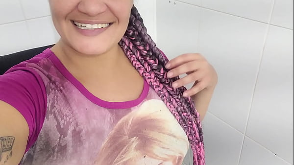 Toda molhada para Magno