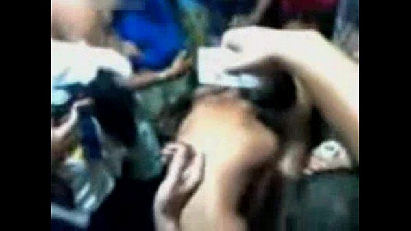 Download Video - Vadia chupa 100 rolas numa festa