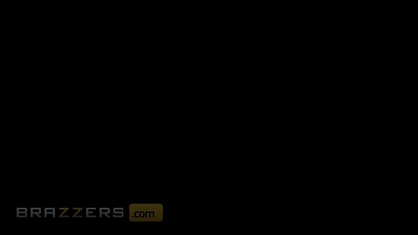 Download Video - Sexy &lpar;Ryan Keely&rpar; Uses Washing Machine As A Vibrator And Gets Caught By &lpar;Stirling Cooper&rpar; - Brazzers