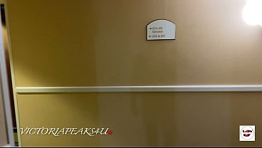 ホットワイフがフェラチオをして、興奮したまま