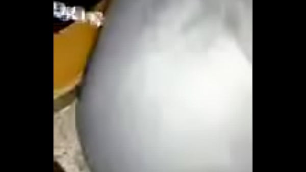 A cadelinha queria pica então engole sua vadia !