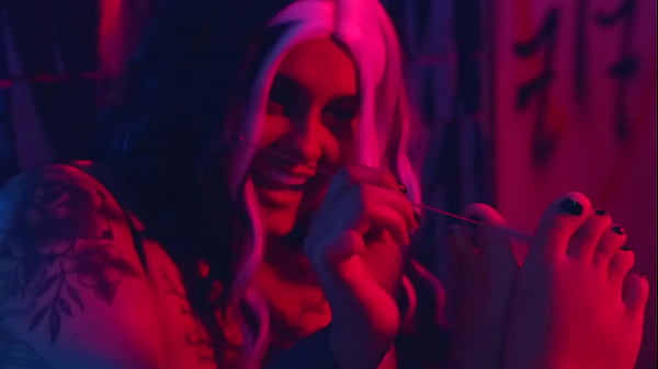 Brat Lesbian Foot Adoration & Tickling Fetish