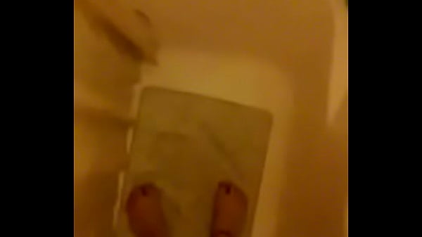 BBW cumming hard in the shower