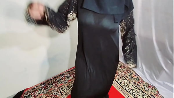 Arabic Sexy Hot Girl Dancing Erotically wearing Black Hijab in home, Desi Indian slut Amrozia moving Boobs and Ass dancing to Arabic music