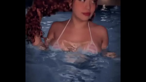 video de mis tetîtâs rebotando(borro en un rato)