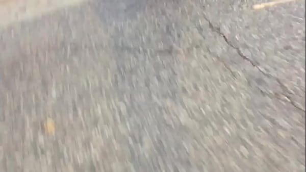 love this sexy asian womans ass