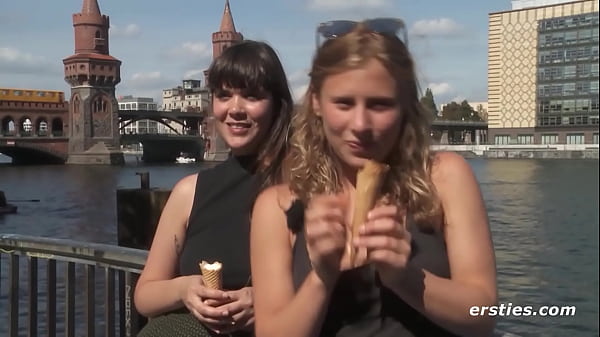 Ersties - Lindsey & Blake Profitent D'une Journée Orgasmique À Berlin