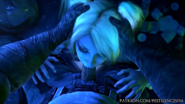 Harley Quinn sucks cock