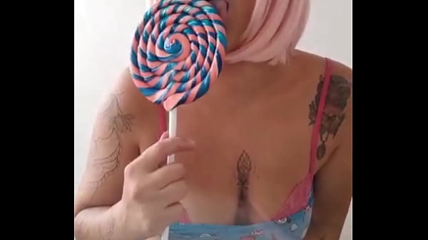 A del&iacute;cia que &eacute; chupar um homem que nem uma puta