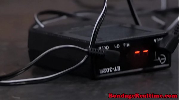 BDSM sub Wenona electricly tormented
