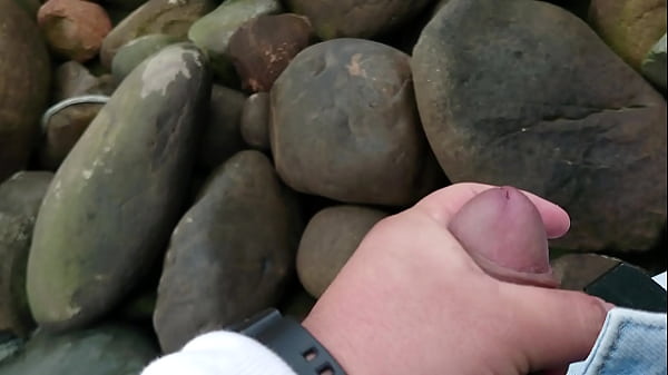 Outdoor jerk off