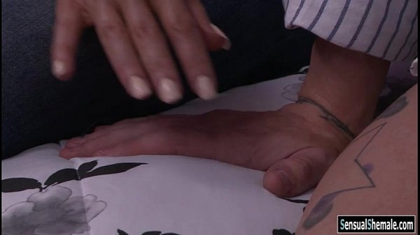 Download Video - Busty TS fucked big rack blonde mature woman on the bed