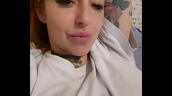 Hier je me suis fait defoncer du coup ce matin j avez très chaud !!!Et devine...