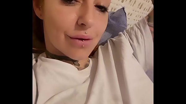 Hier je me suis fait defoncer du coup ce matin j avez tr&egrave;s chaud !!!Et devine...