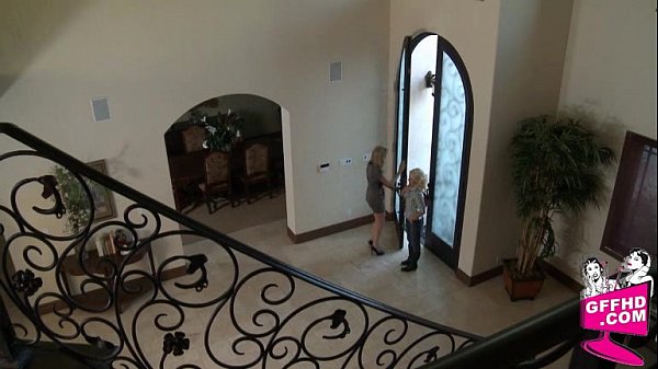 Girls having fun 0317