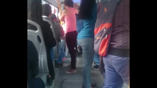 thumb culona en carro
