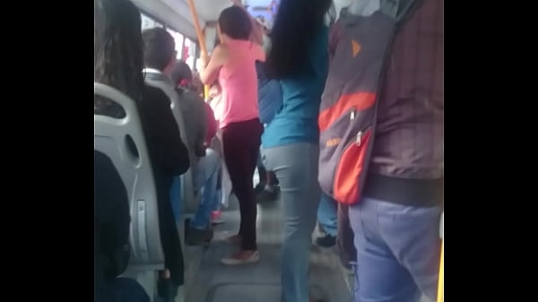 thumb culona en carro