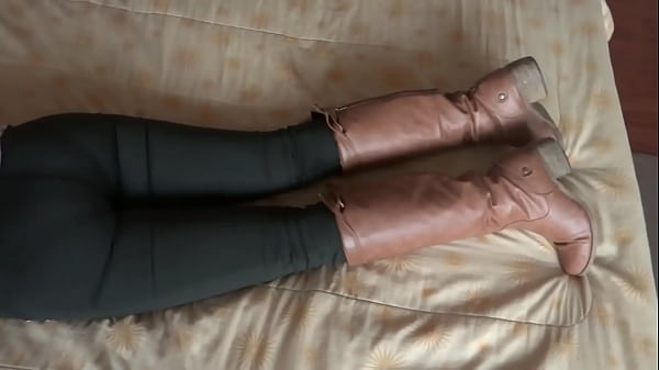 Download Video - MY step MOTHER'S step SISTER IN HER BEDROOM GETS EXCITED&comma; UNDRESSES&comma; MASTURBATES INTENSELY WHILE I HAND OFF MYSELF - ARDIENTES69