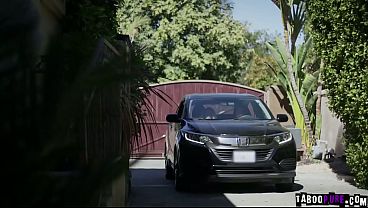 Stepdaughter Mistakes Stepdad for Hookup, Loses Virginity Without Glasses