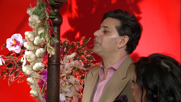 CORTES DUPLA PENETRA&Ccedil;&Atilde;O | PENETRA&Ccedil;&Atilde;O HARD CORE COM MIA LINZ E DUAS ROLAS DO BLACK NUMA CENA EXTREMA E COM MUITO SEXO ANAL