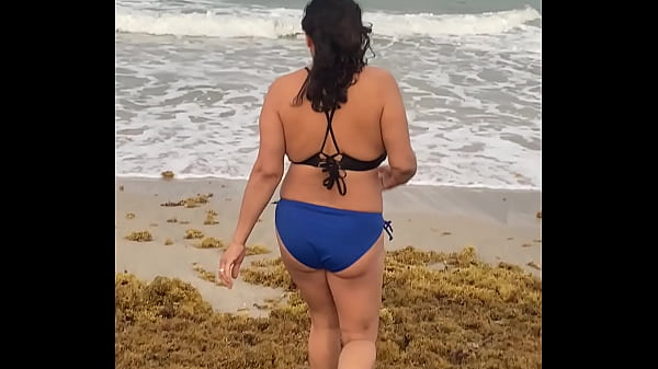 I wonder how many guys wanted to fuck me when I did this video in Miami Beach. hmmmm...