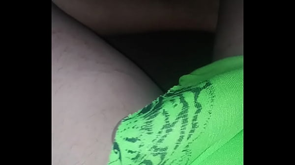 Download Video - Me toco y ella me mira por la ventana