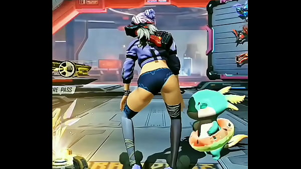 FREE FIRE - Woman and twerking!