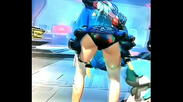 FREE FIRE - Woman and twerking!
