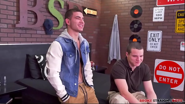Download Video - Teen Guy Gets His Cherry Popped