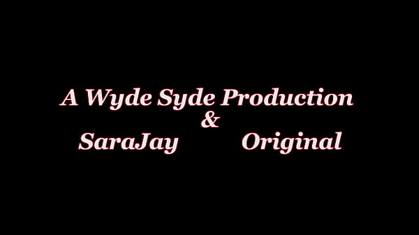 Dream Lesbian Duo! Blondes Sara Jay & E Bunnz Fuck A Long Dildo!