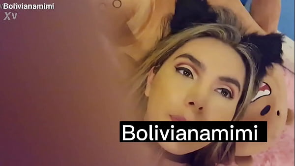 Download Video - Acabe de hacer un video de colegiala Haciendo mucho squirt    Quieres ver esa conchita escurriendo mi mielcita de cerca&quest;   Entra en Mimiboliviana&period;com