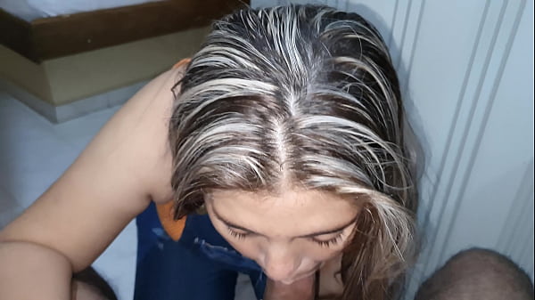 MY MAXIMUM SATISFACTION IS THAT A BLONDE WITH BLONDE HAIR MAKES ME A CUM WITH HER MOUTH.