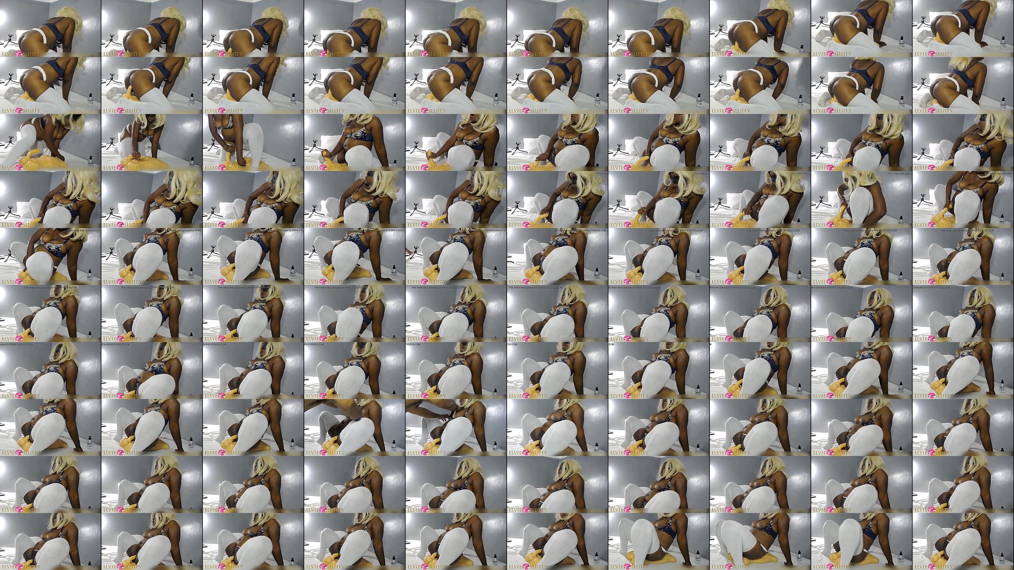 I am pleasing myself with my new toy 预览图