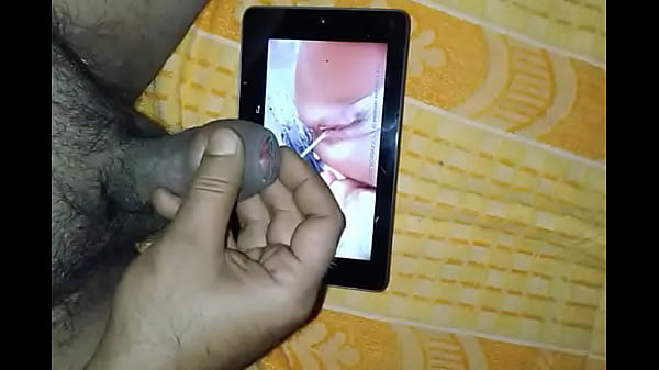 Download Video - Cumming on her piss video