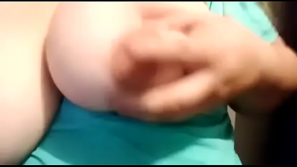 Jouer Avec Mes Énormes Seins