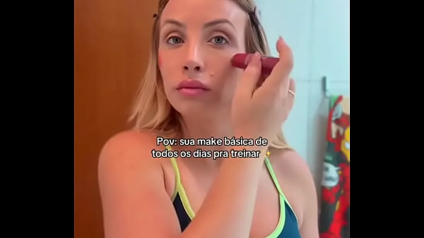 5How to jerk off with a guide