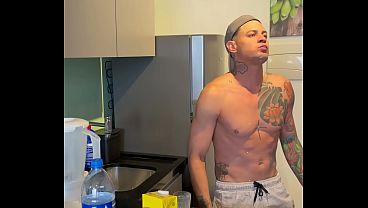 I got home from the gym horny and had a great orgasm.