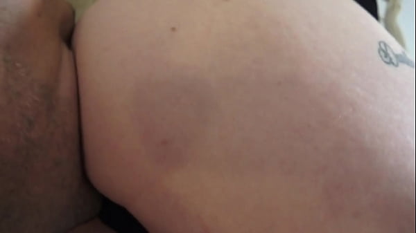 Madame Veronique humiliate her slave with face farts!