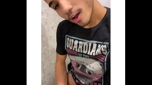 Olhem o tamanho dessa caceta