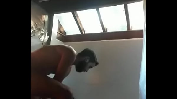 Download Video - Ale ducha