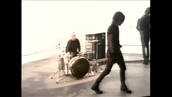  Nine Inch Nails   March Of The Pigs (1994) (OFFICIAL MUSIC VIDeO)