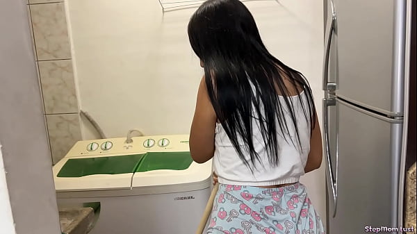 My Stepmom Washing and Cleaning her Big Delicious Ass