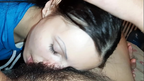 I tongue my girlfriend's hairy pussy to orgasm ...